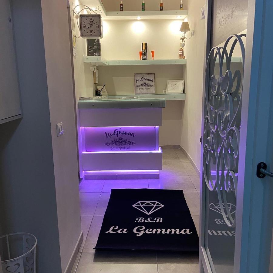 Beb La Gemma Bed & Breakfast Naples Exterior photo