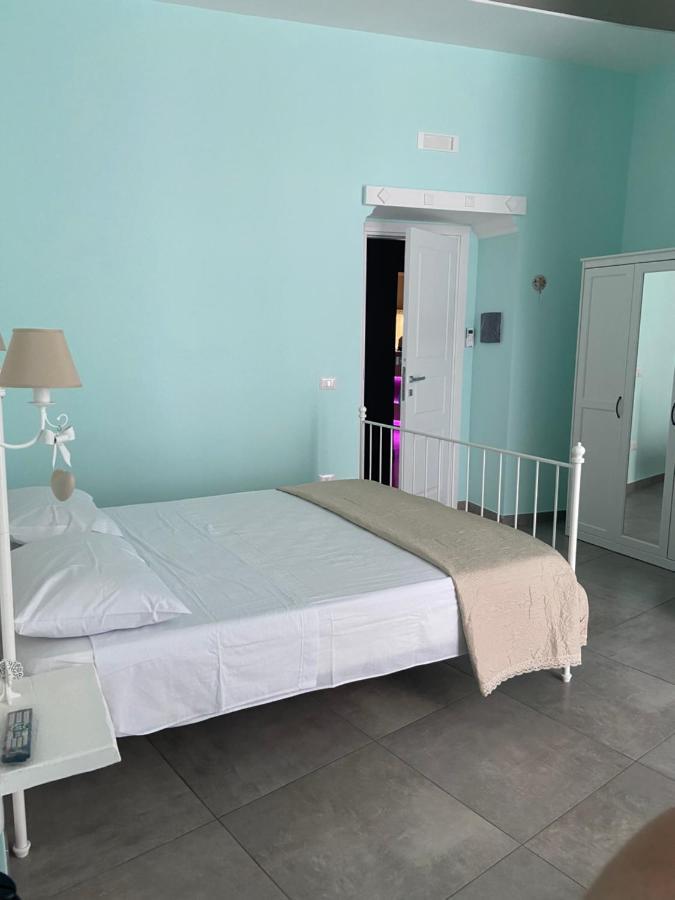 Beb La Gemma Bed & Breakfast Naples Exterior photo